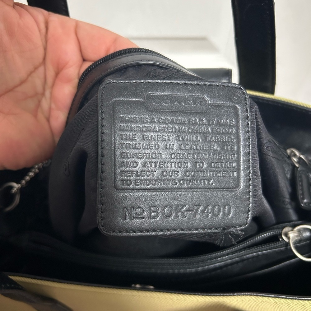Coach vintage Black and Tan Women's Tote Bag - Picture 7 of 10